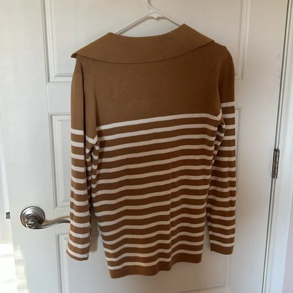V neck sweater - Picture 3 of 4